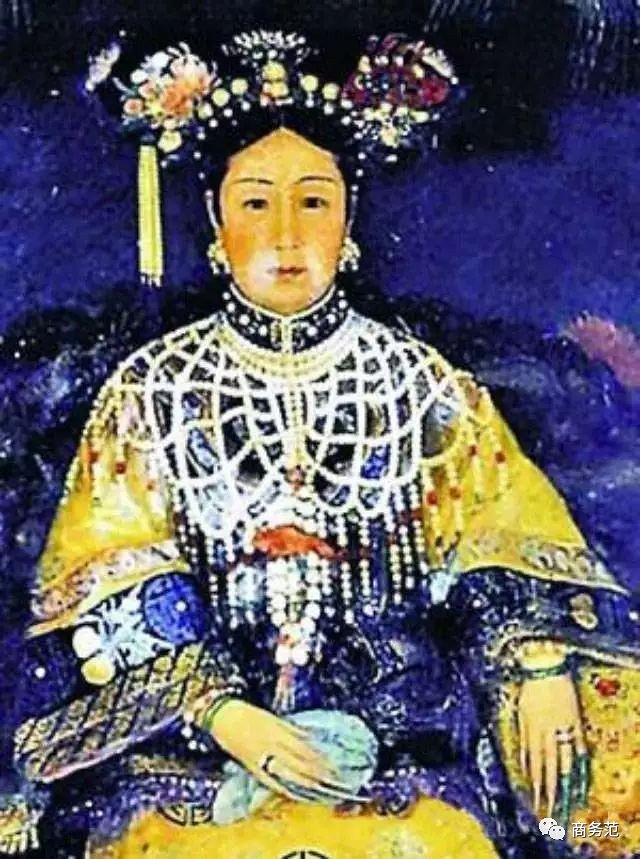 《延禧攻略》造型戏很多：高贵妃和猪八戒撞衫、佘诗曼穿黑斗篷黑