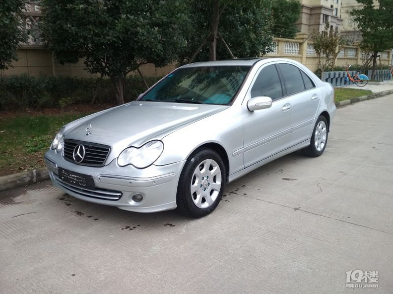 转让发财车06年奔驰c200银色4万出