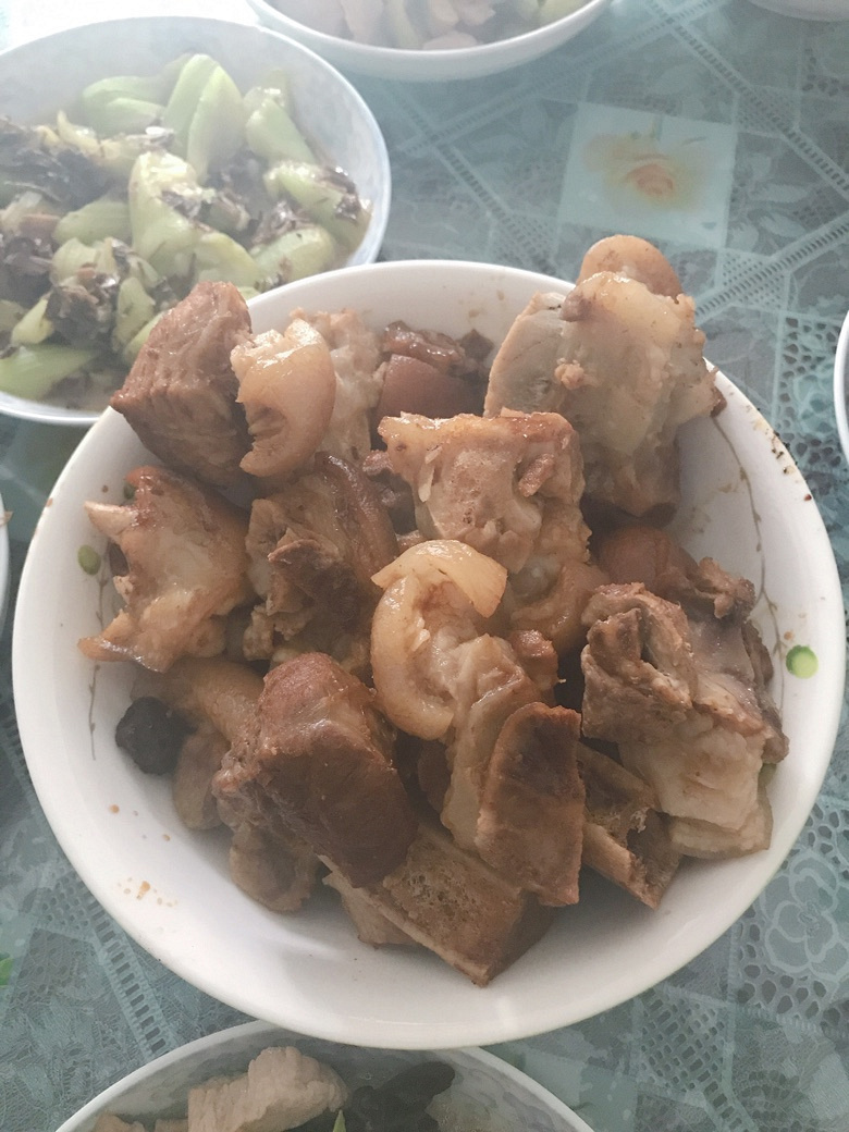 我妈说三伏要吃猪蹄