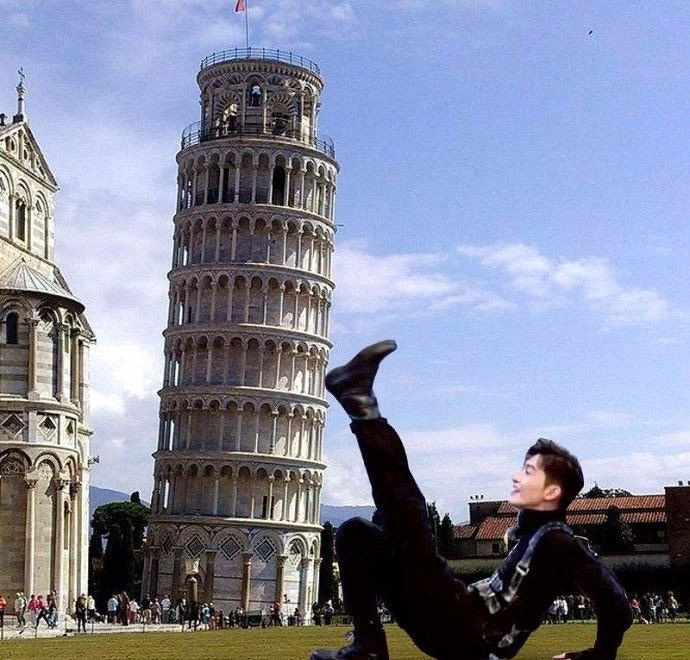 卖萌学猫叫,大跳青蛙舞…张翰偏到天际的画