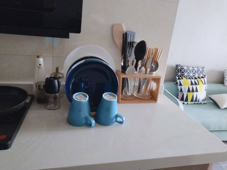 中大银泰附近 电竞小镇旁 精装修 一室一厅一卫