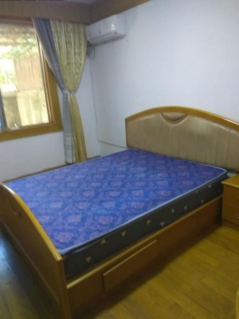 杭州拱墅区墅林苑90平米三室一厅自己住一室