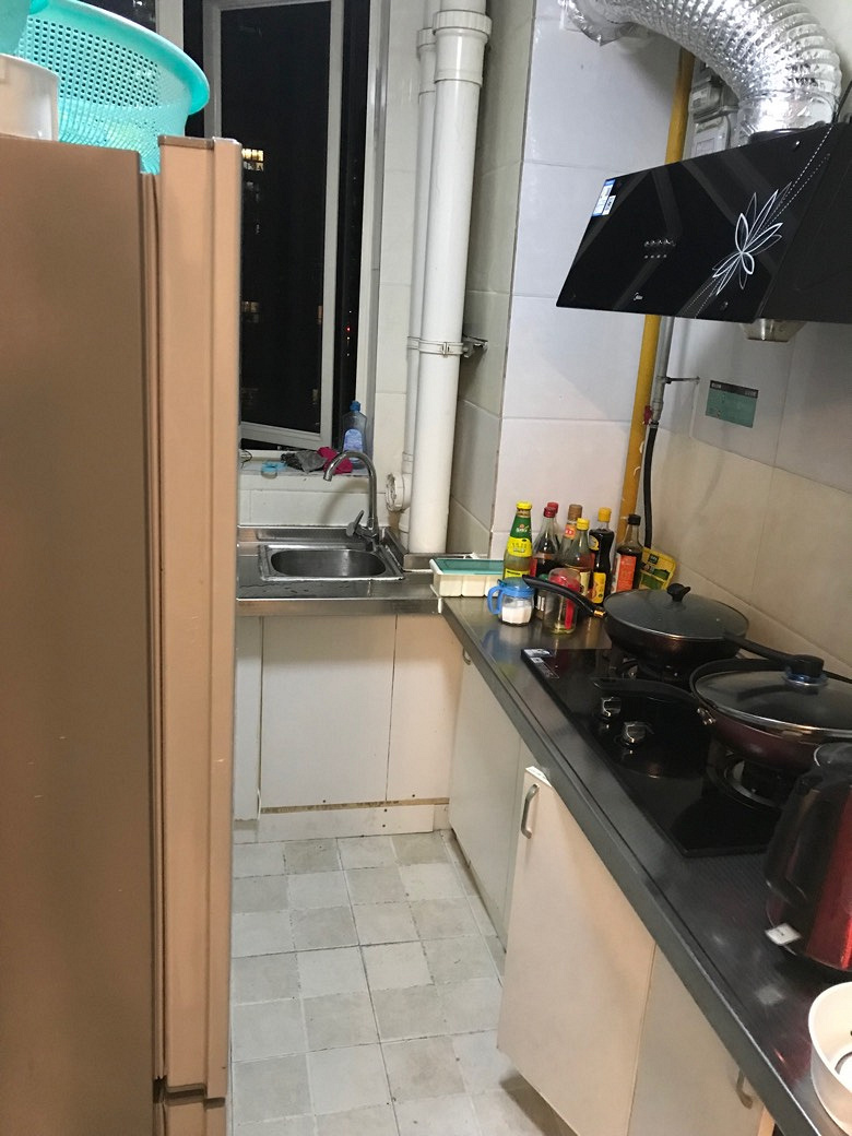 租房,送美女室友,帅哥室友,电话骚扰19957892