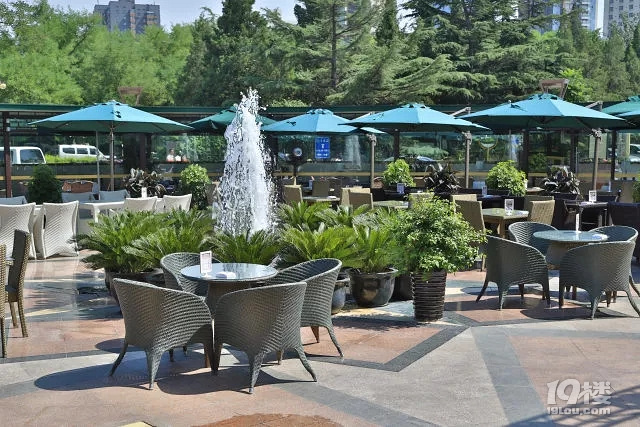 丽都喷泉广场 舒爽度秋好时光