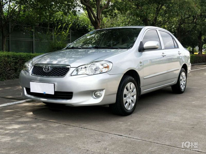 12年丰田花冠16l手动豪华版3万块卖