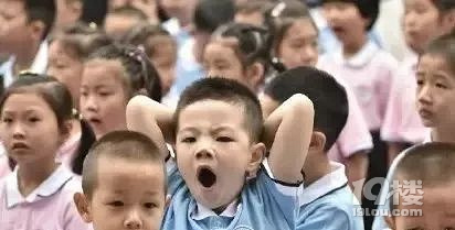 超萌小男生睡神附体一夜爆红!睡懵后竟然…