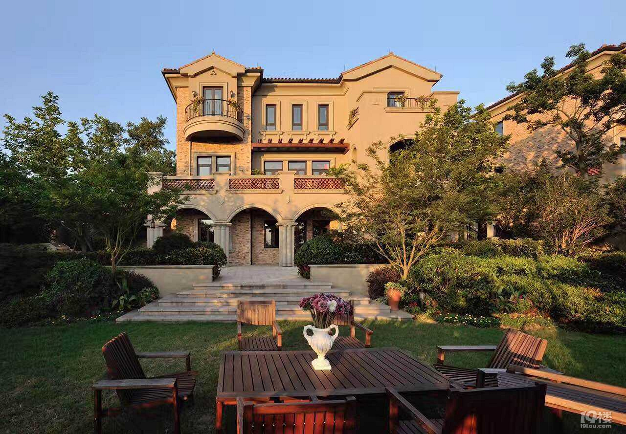 安吉半山别墅,城中豪宅,龙山庄园