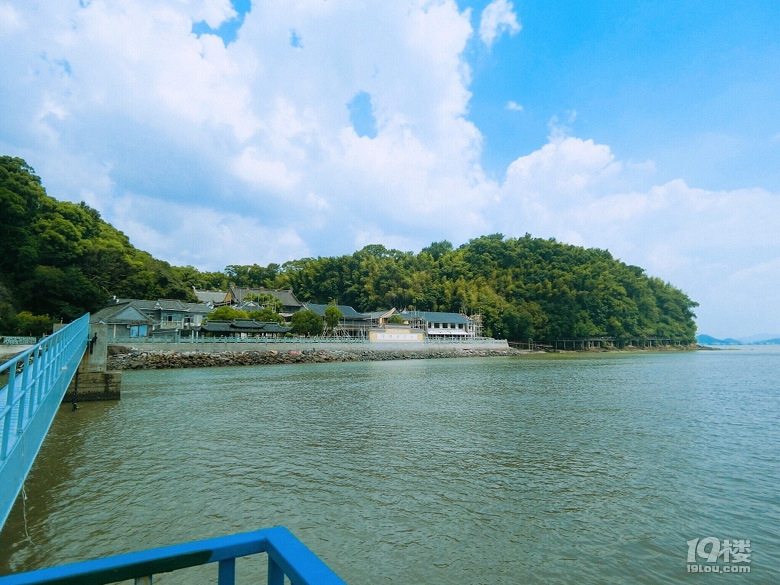 抓住夏天的尾巴 去寧波無人島游一游