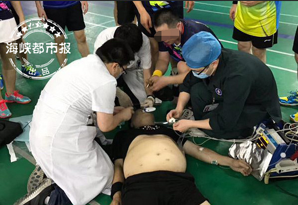 福建一年轻男子猝死羽毛球馆!羽毛球不是谁都适合,否则要命!