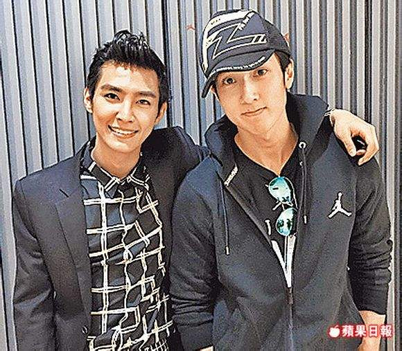 吴尊炎亚纶13年后首次合体,他们的一个动作让无数网友泪目!