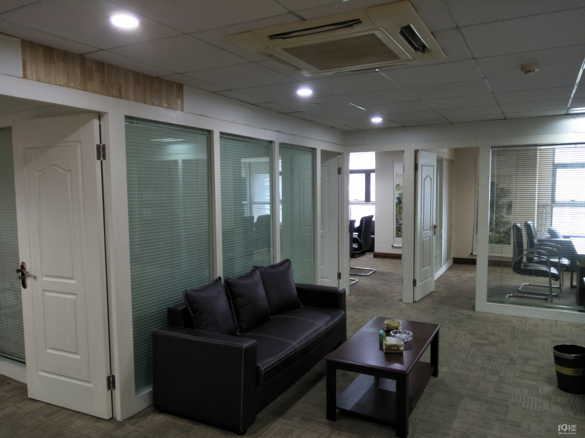 精装隔断!看房方便-租金11000元-绍兴路小区--杭州租房-杭州19楼