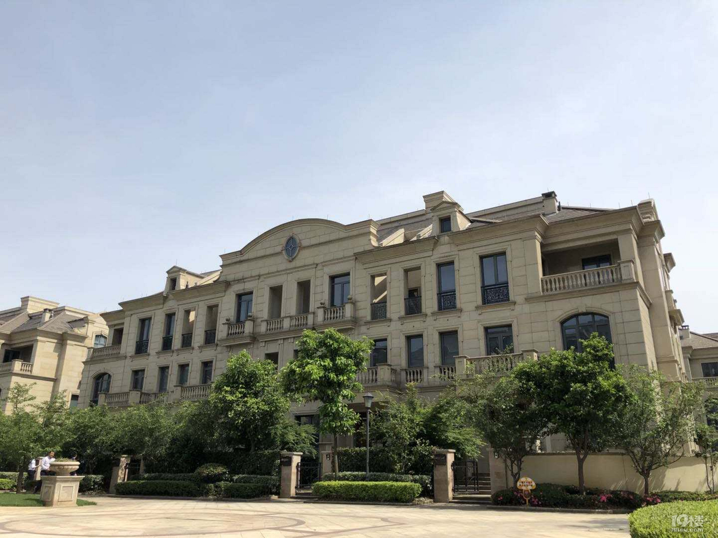 诸暨展诚滨江左岸联排叠墅 排屋别墅总价290万起15158003804