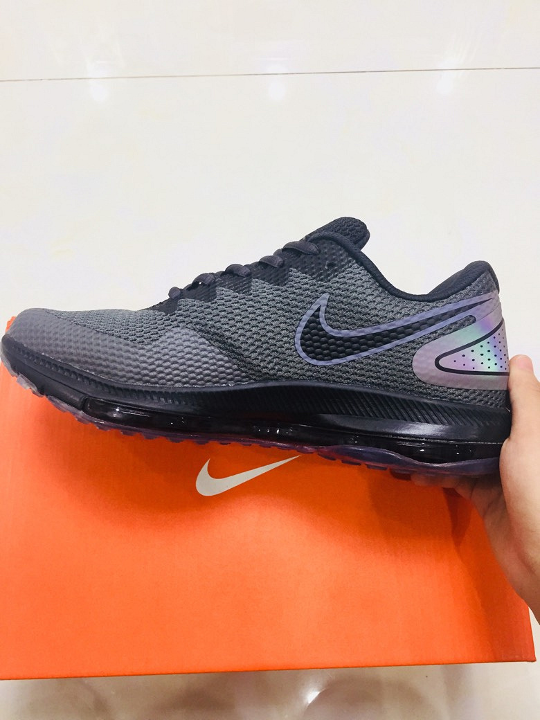 Nike zoom全掌气垫42码 41码