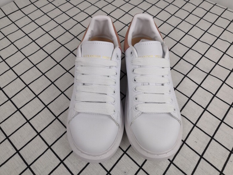 Alexander McQueen麦昆小白鞋