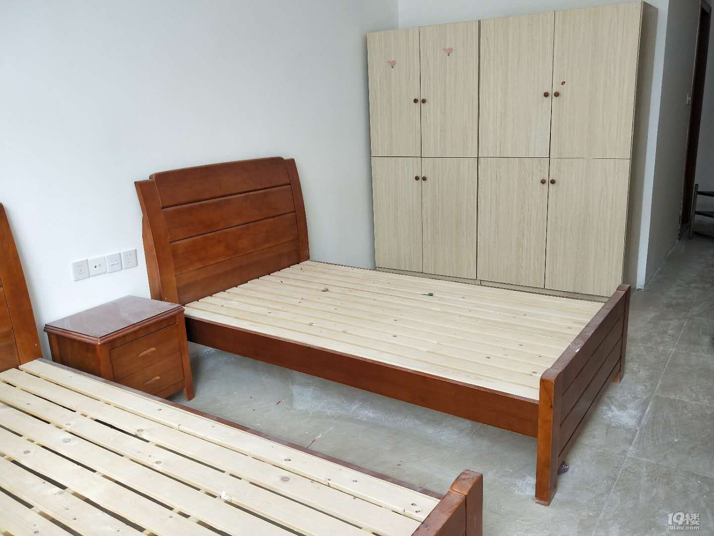 浦沿员工宿舍!朝南大单间!独立卫生间!家电齐全!拎包入住!