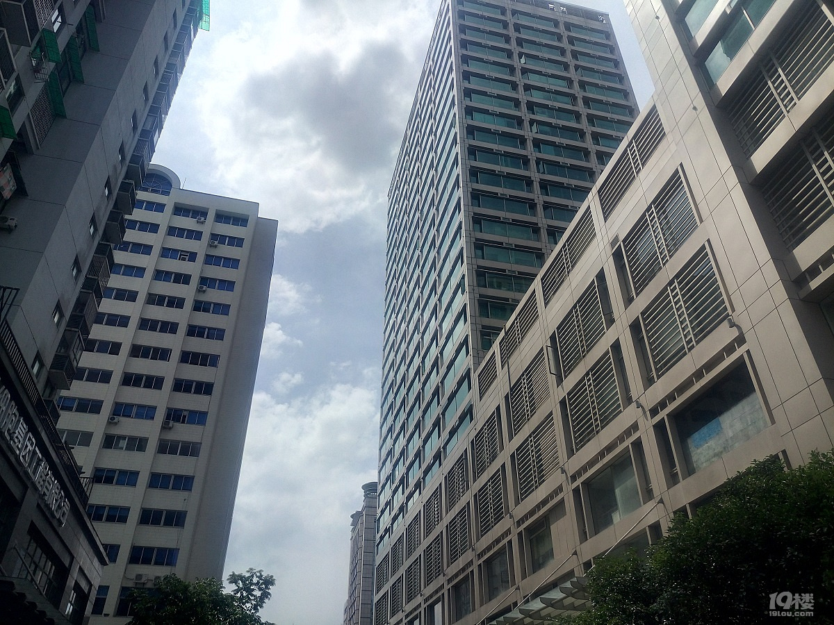 瑞丰大厦精装写字楼出租,可注册,交通便利,配套齐全,共享办公