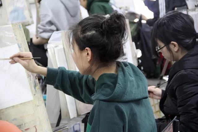 北京壹加壹画室 | 校考路上,陪你同行!