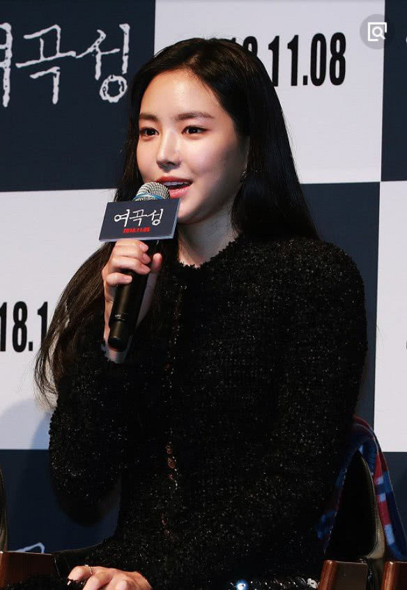 经典恐怖电影《女哭声》再次回归 《魔女》导