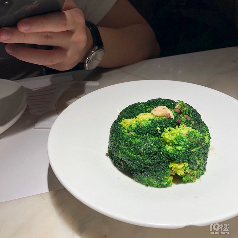號(hào)稱水餃里的愛馬仕 味道真的還不錯(cuò)