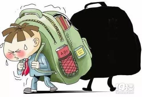 二年级小学生的书包有十几斤重?