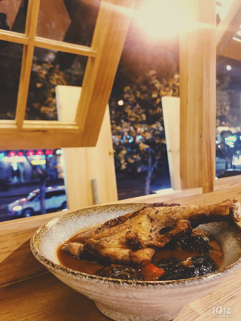 连续三次打卡,店员都认识我了…