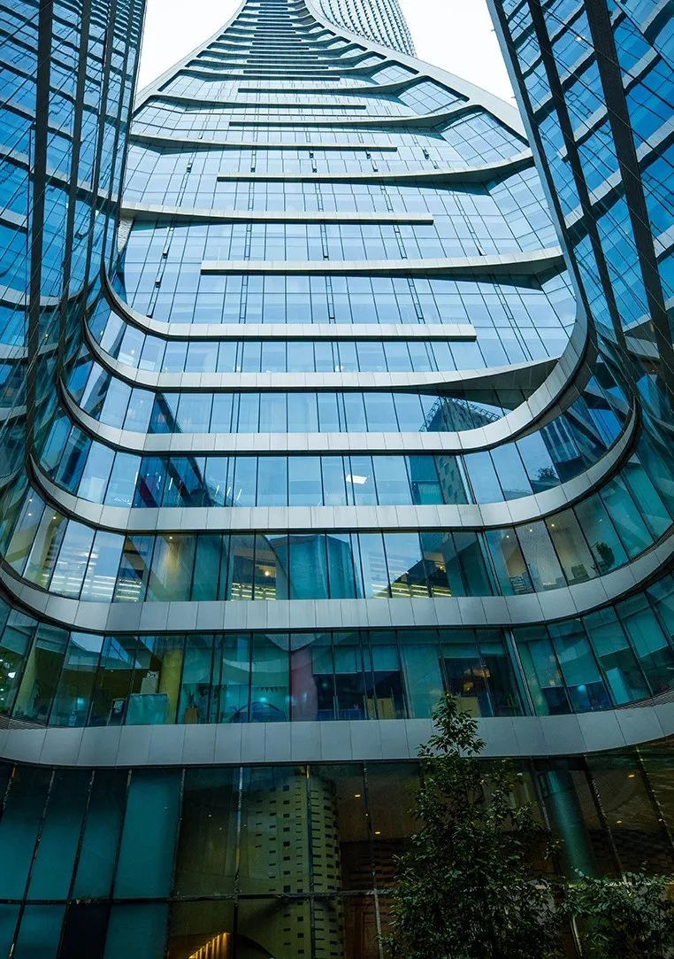 超广角镜头在建筑摄影艺术中的处女之秀