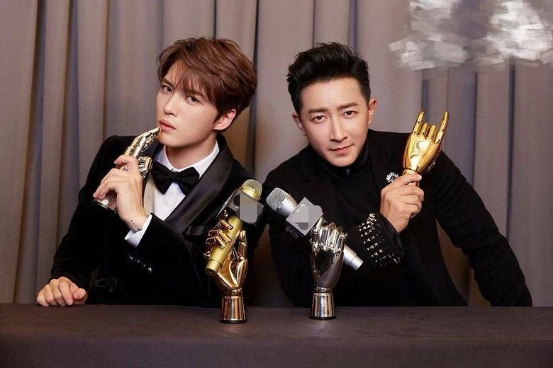 这么多年了,他俩感情还那么好!