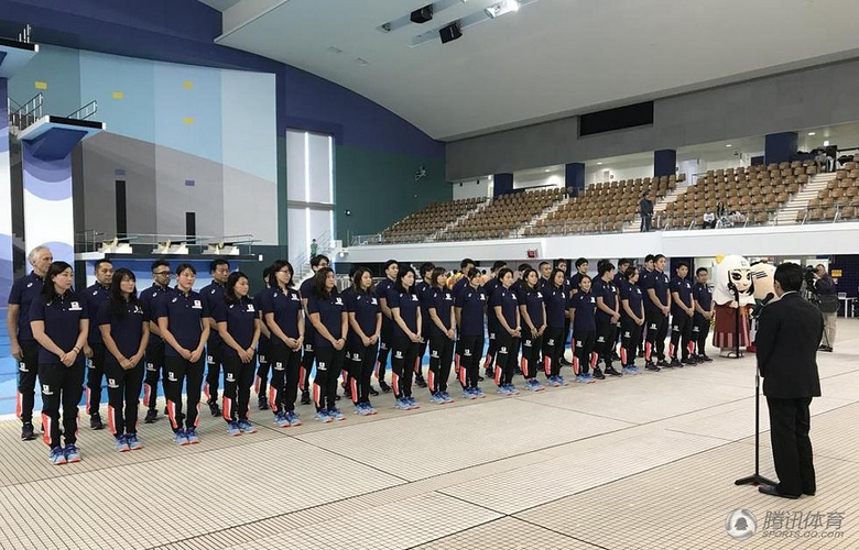 日本游泳队集训获美食助阵 兵分两路出征杭州