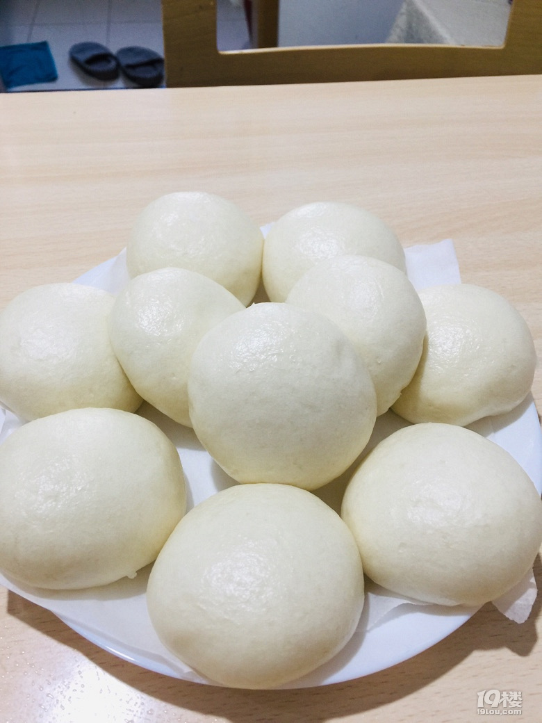 喧软蓬松的酒酿馒头