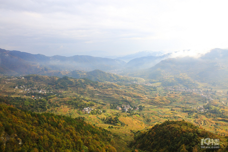 【2019我要上臺(tái)歷】——東游西逛，登山徒步，大美山川
