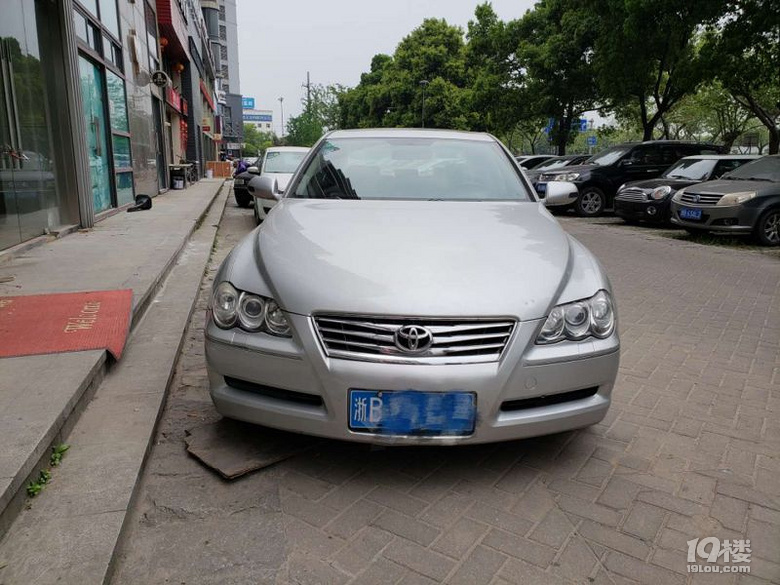 丰田锐志25s顶配银色经典车神799万转让