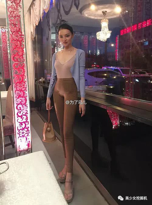晚晚丸子头爆红,贵妇风穿搭却被吐槽像大妈,还这么多人模仿