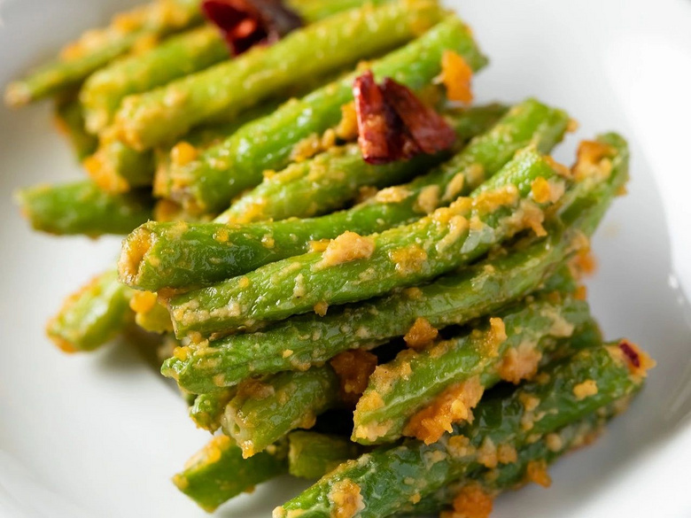 好食| 一天卖了80000多瓶,这是什么神奇的咸鸭蛋黄酱?