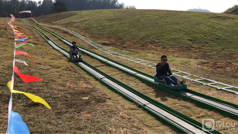 杭州团建活动_临安昌化风之谷景区春季团建亲