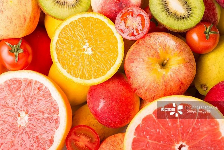 奶爸给水果做手术视频火了!网友:想看草莓除斑