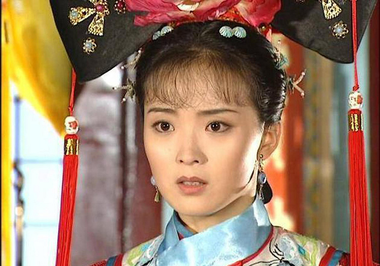 晴格格王艳丈夫称未欠赌场赌债案件将于明年开审