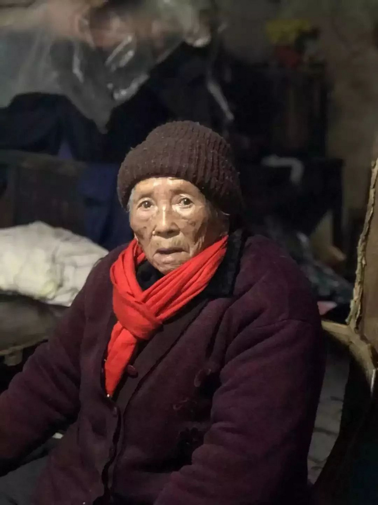 欠了半世纪的10块钱,这次她-城事-杭州19楼