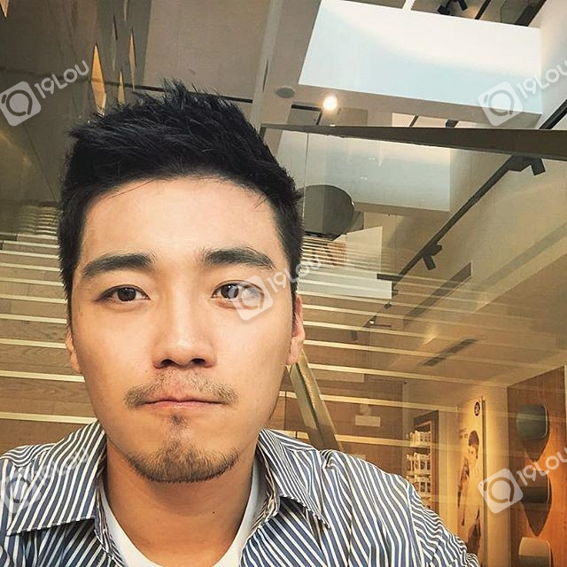 做朋友吧,无话不说的那种。有些时候陌生人