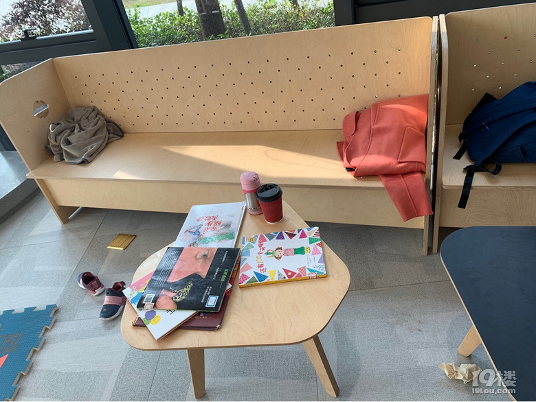 打探滨江网易蜗牛图书馆