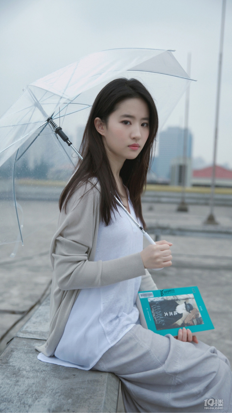 刘亦菲最新清纯文艺写真!-咖啡大教室-杭州19楼