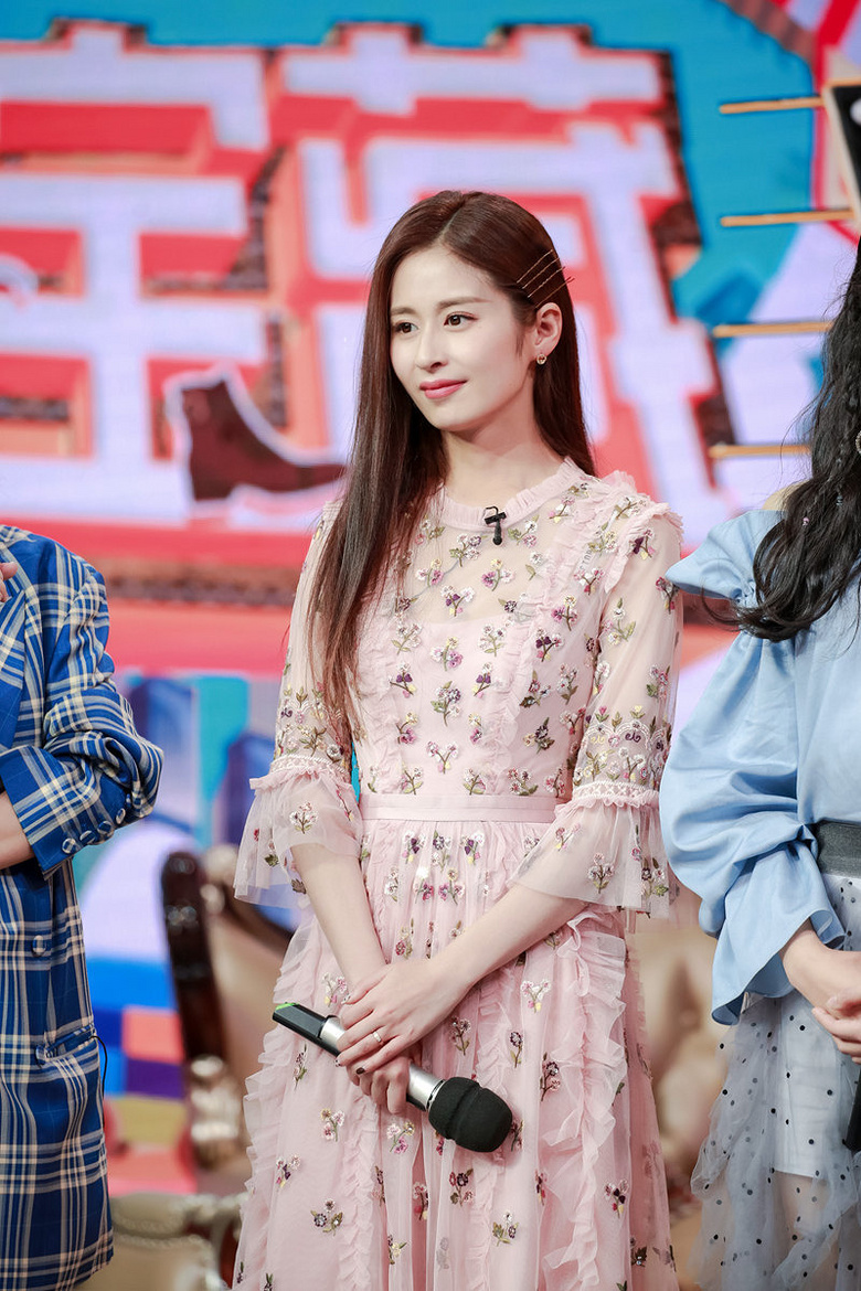 颖儿甜美做客《天天向上》 化身机智侦探逗趣十足-八卦田-杭州19楼