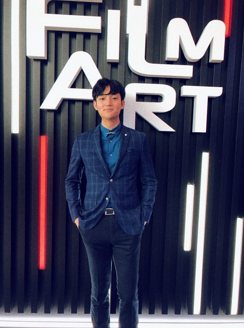 昕影影业《利刃破冰》香港国际影展版海报曝光