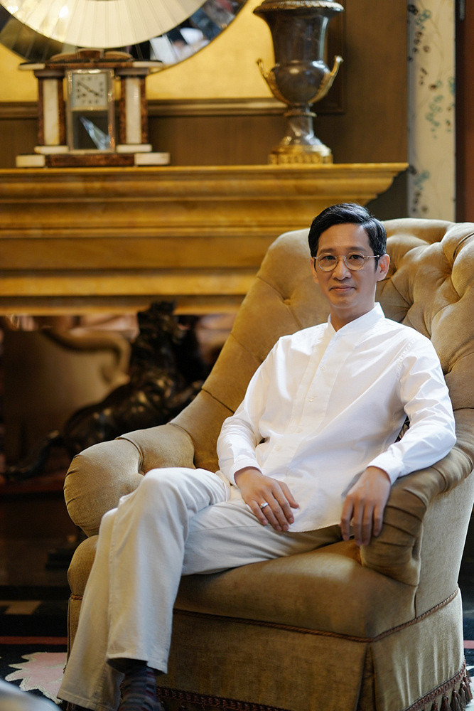 王劲松双剧强势开播 《推手》《夜空最闪亮的星》来袭