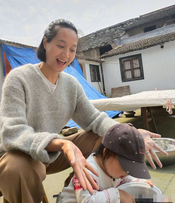 杭州19樓 文娛工坊 八卦田 八卦緋聞 朱丹回外婆家幹農活被指作.