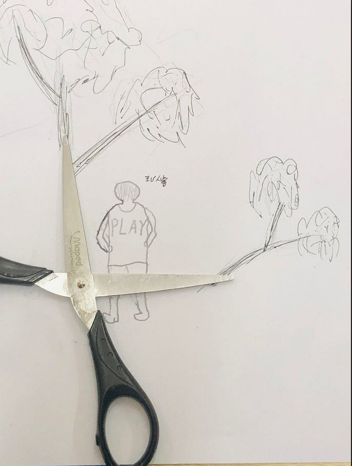 杭州一学校惊现“灵魂画手”，胶带、橡皮、笔帽…都能用来作画