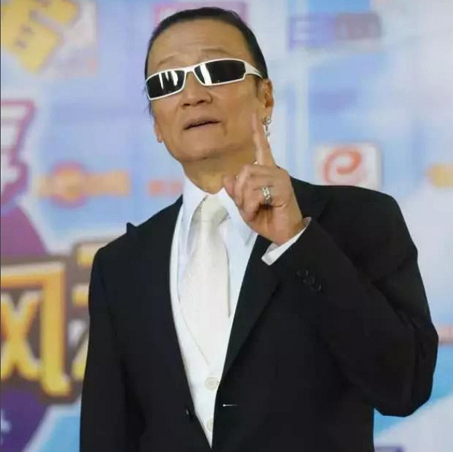 谢贤荣获香港金像奖终身成就奖,热爱拍戏的他