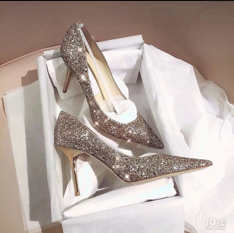 婚鞋选择4不要 婚礼当天不痛脚