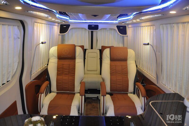 杭州机场小巴租车,萧山机场客户接待包车,酒店