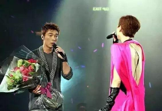 许志安不止有黄心颖,之前还曾因女助理,导致与