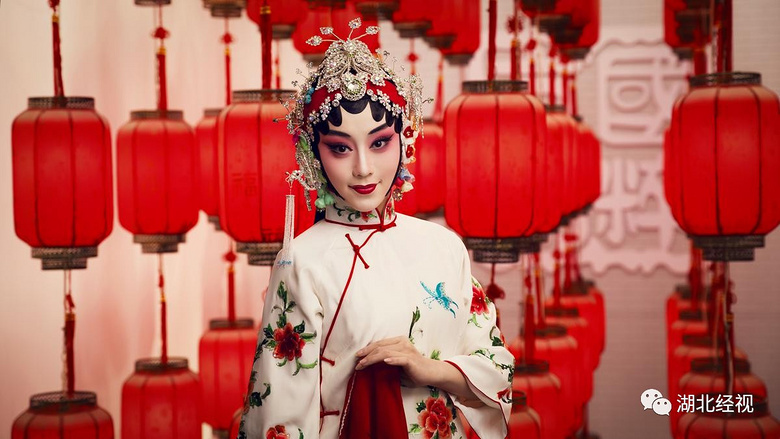 京剧还能这么玩这个90后花旦让年轻人爱上京剧